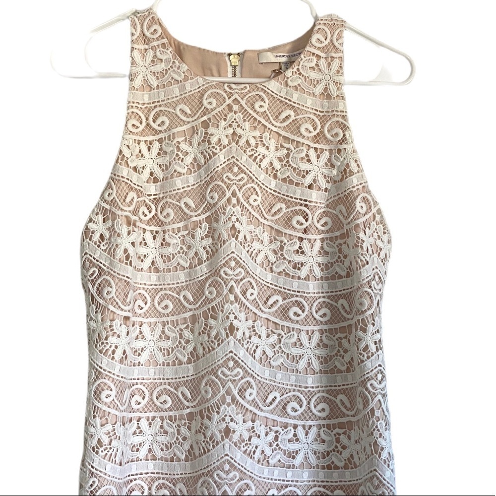 NWOT LAVENDER BROWN White Lace Overlay Dress - Picture 2 of 10